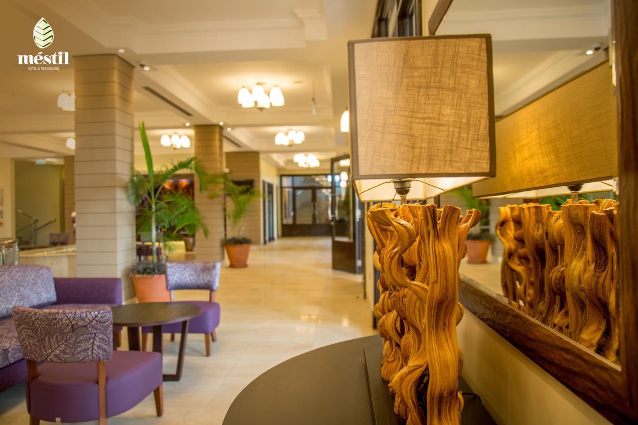 Mestil Hotel & Residences Kampala Exterior photo