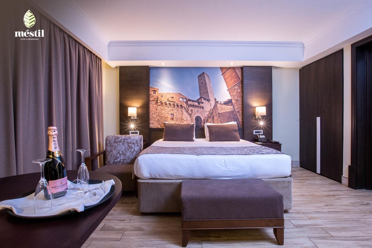 Mestil Hotel & Residences Kampala Exterior photo