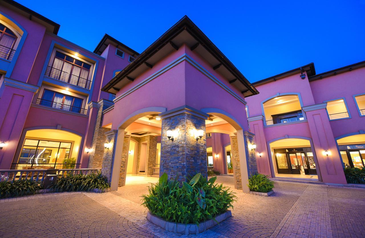 Mestil Hotel & Residences Kampala Exterior photo