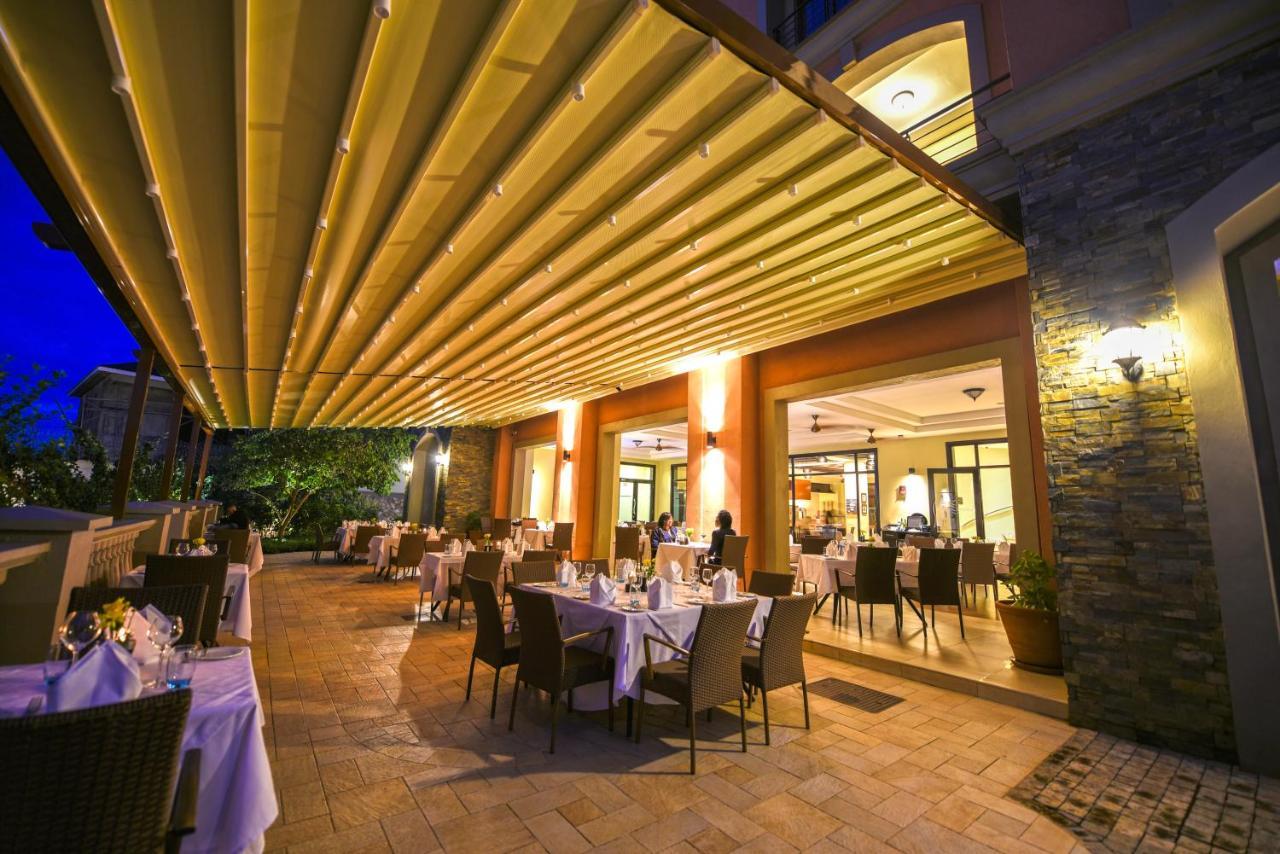Mestil Hotel & Residences Kampala Exterior photo